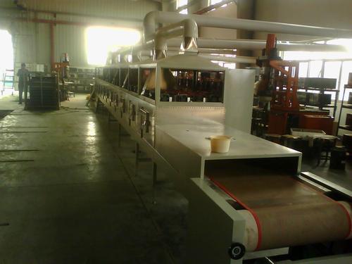甘肃小型化工原料微波干燥设备价格_沸腾干燥机相关-济南创鑫工业微波